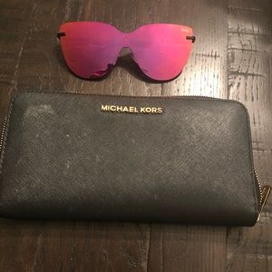 Michael Kors wallet - jet setter